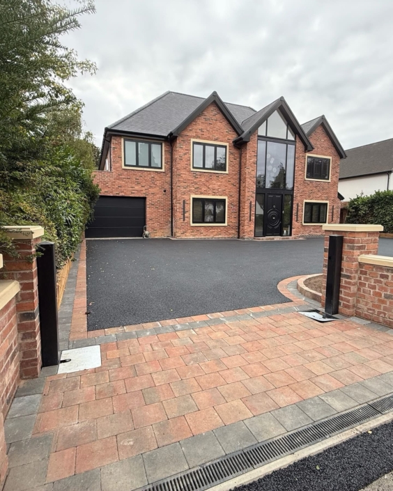 large driveway completed in tarmac in Knutsford WA16